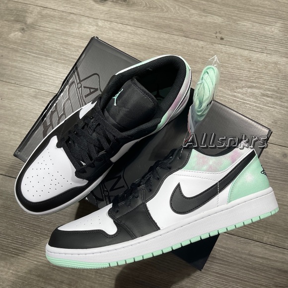 Air Jordan 1 Low Green Cloud🪸 - Picture 6 of 10